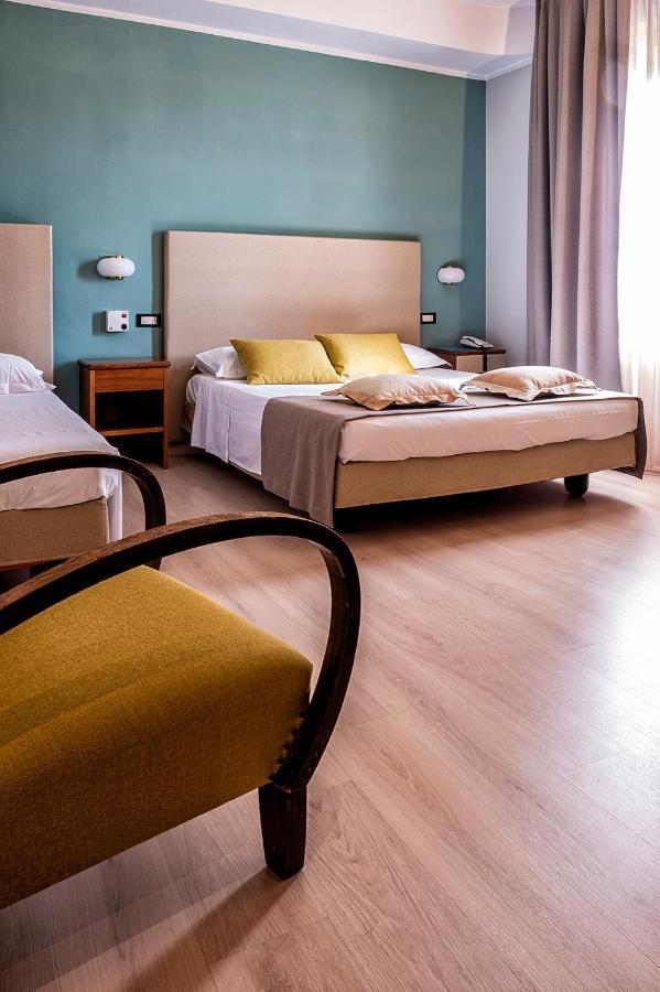Albergo Cerchi 토르토나 외부 사진